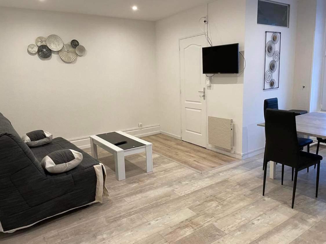 Appart Meuble 45M2 Calme Et Lumineux Au Continental Виттель Экстерьер фото